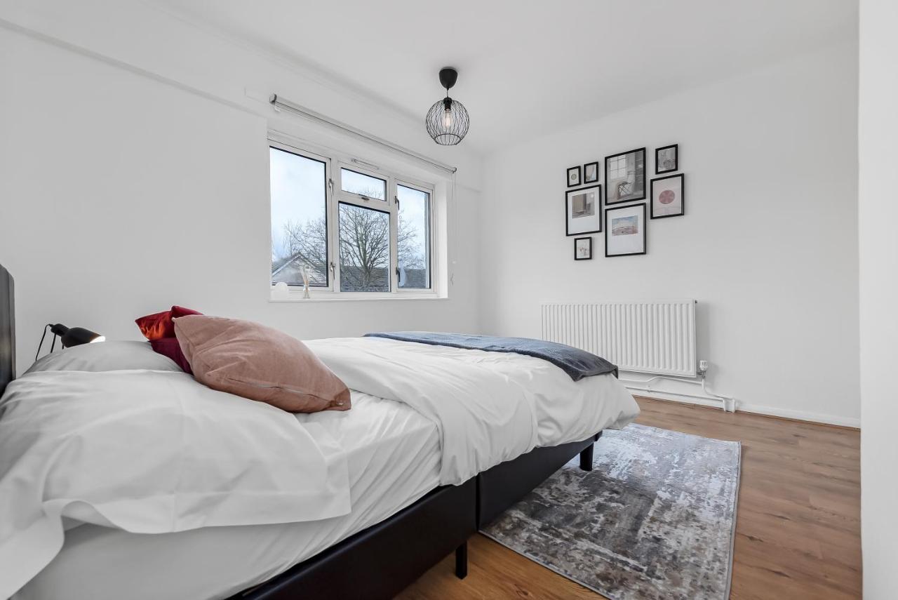 Stylish Excel 3 Bedroom Flat London Eksteriør bilde